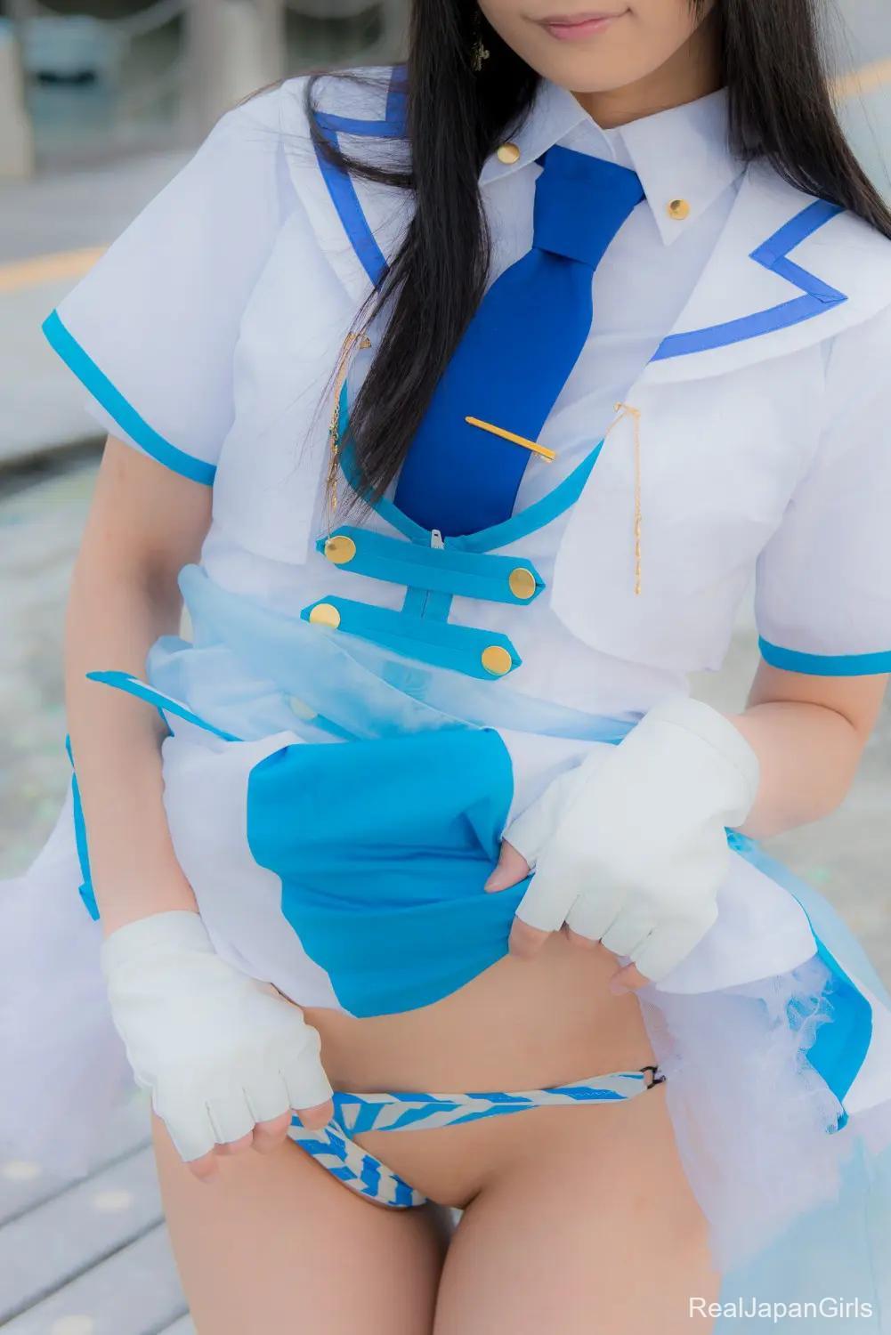 “Panty Flashes from Cosplay Beauties”